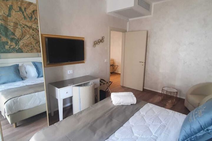 Room 30 of 138