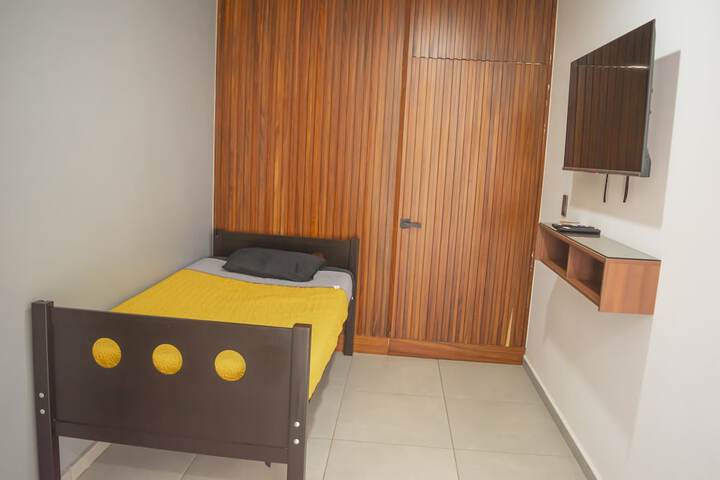 Room 5 of 13