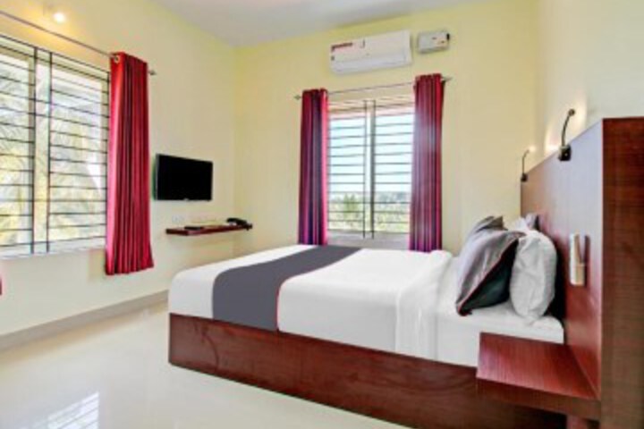 OYO 78623 Collection O Hotel Blueway Residency