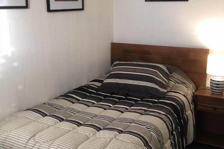 Room 53 of 95