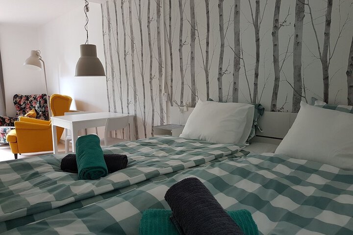 Room 7 of 62