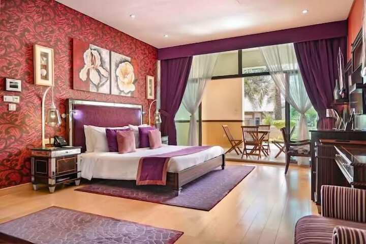 Room 40 of 134