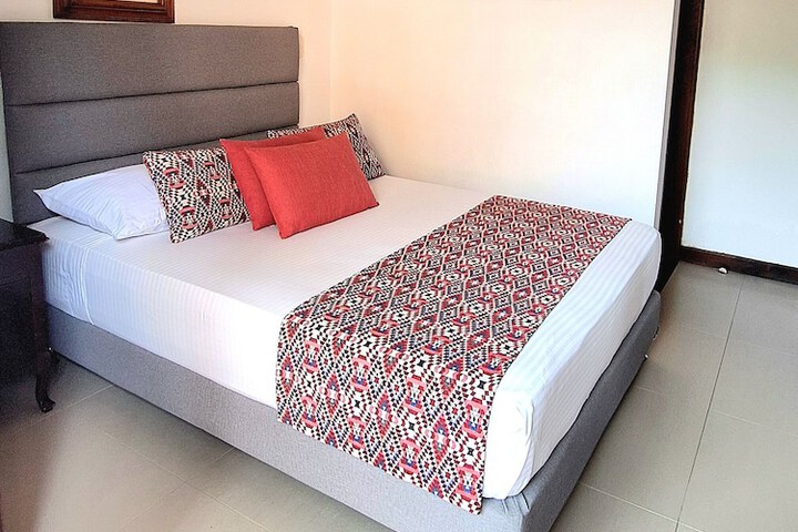 Room 17 of 46
