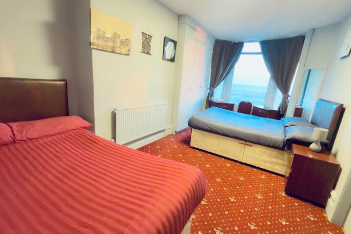 Room 6 of 23