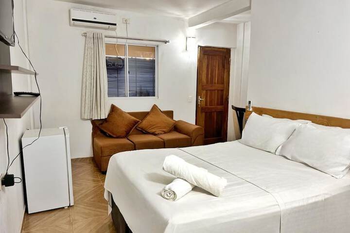 Room 11 of 23