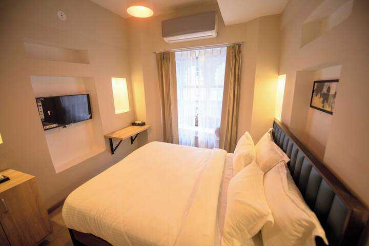 Room 17 of 45