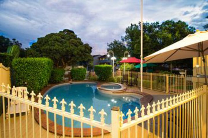 Pool 66 of 72