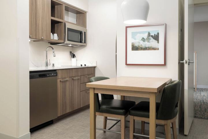Private kitchenette
