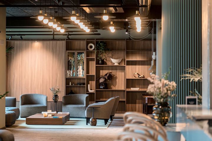 Hotel Lobby