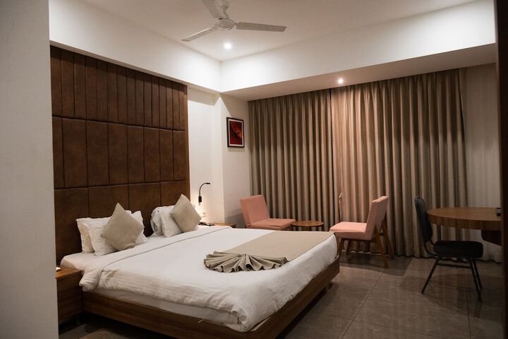 Room 3 of 19
