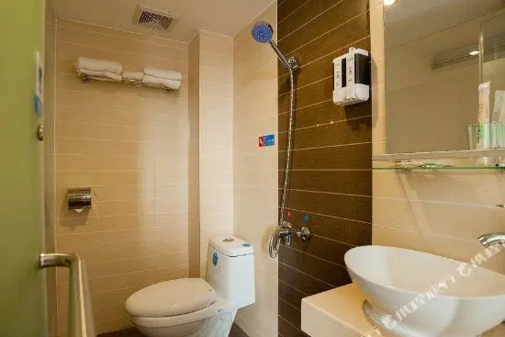 Room 2 of 2