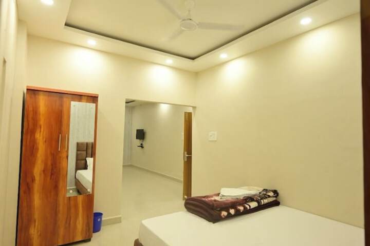 Room 56 of 90