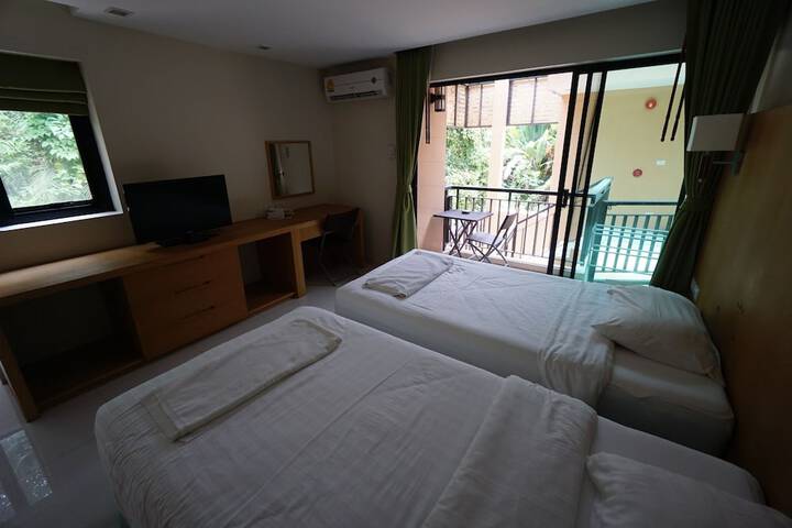 Room 7 of 40