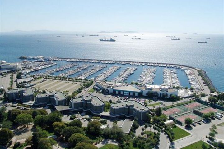 Ataköy Marina Hotel