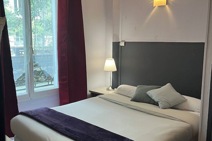 Room 4 of 23