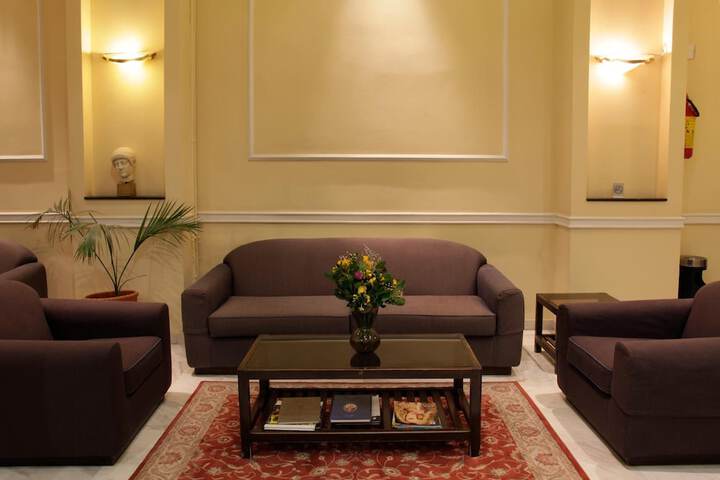 Guest Lobby