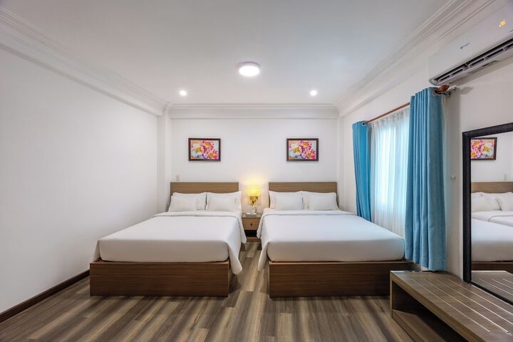 Room 30 of 49