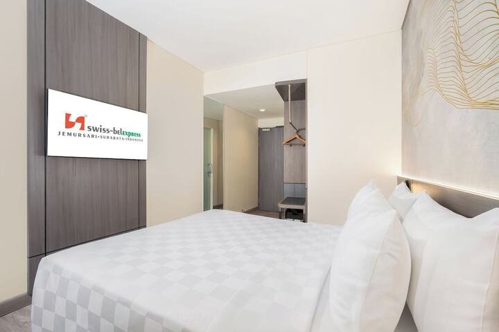 Room 21 of 43