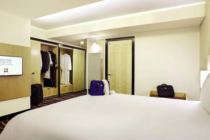 Room 27 of 111