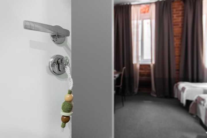 Room 26 of 29