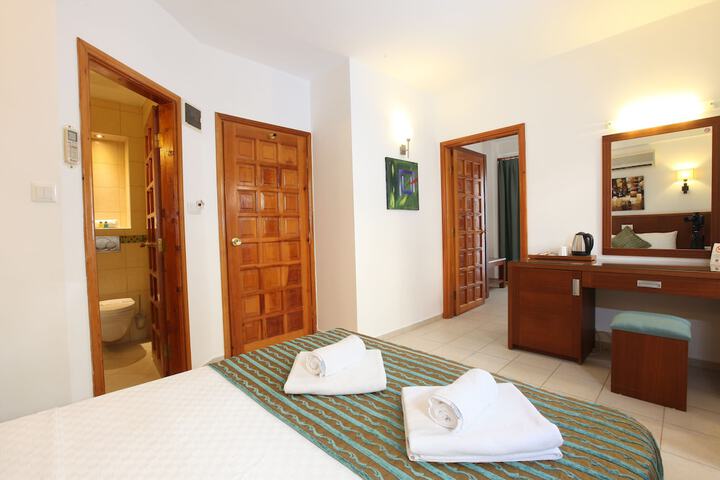 Room 26 of 112