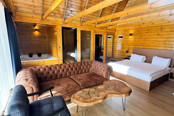 Room 16 of 151