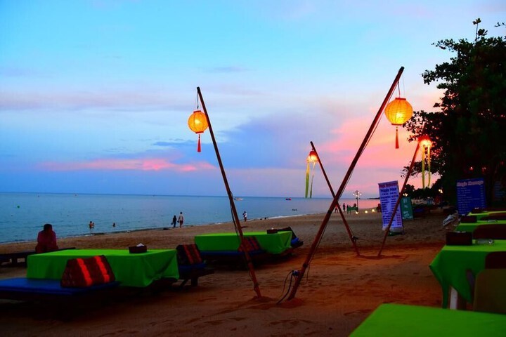 Beach 33 of 47
