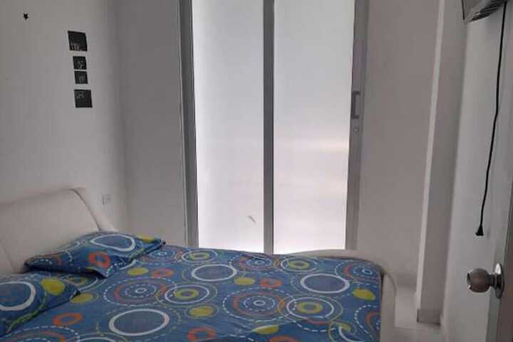 Room 7 of 20