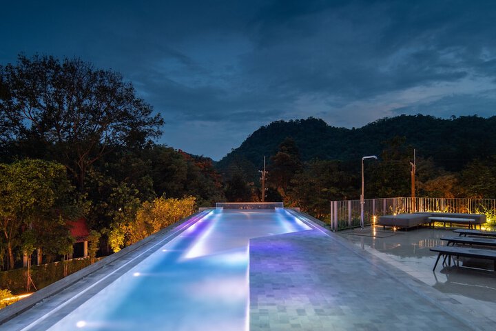Pool 58 of 98