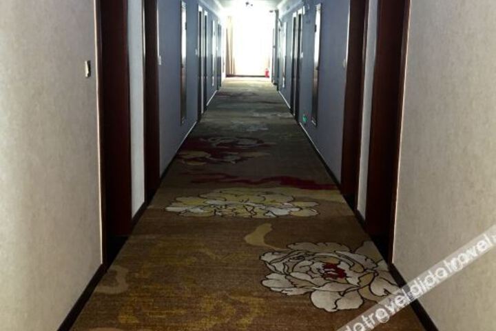 Hotel Interior 8 of 24
