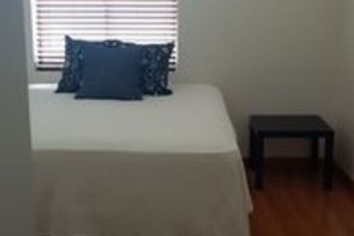 Room 11 of 26