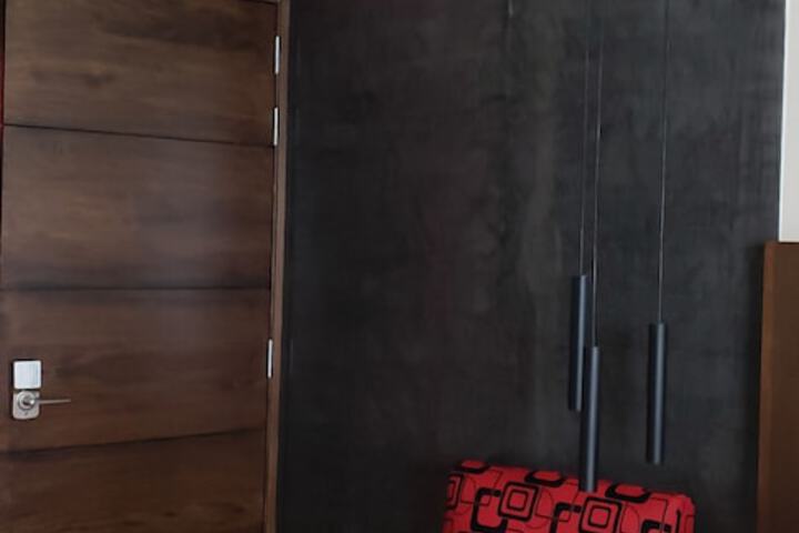 Room 17 of 82