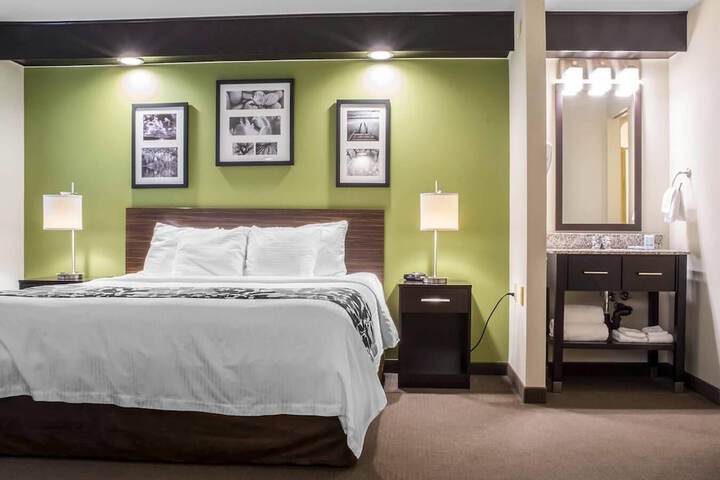 Room 18 of 20