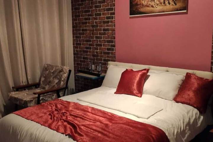 Room 5 of 39