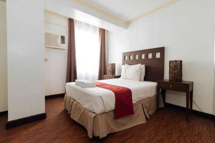 Room 2 of 13