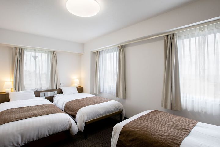 Room 10 of 44
