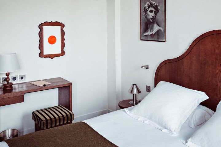 Room 14 of 45
