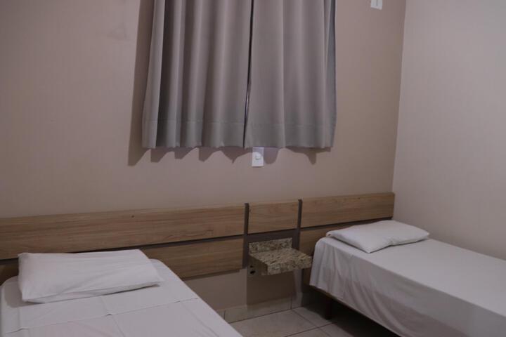 Room 13 of 18