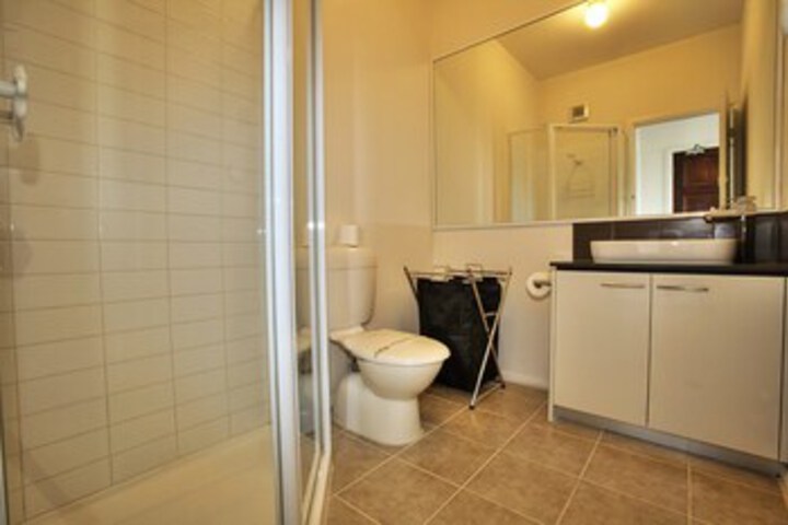 Room 7 of 14