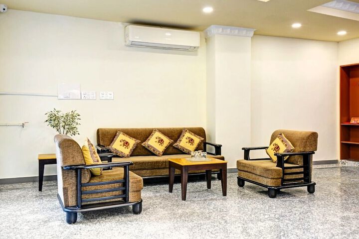 Exterior of Hotel Jheel Mahal