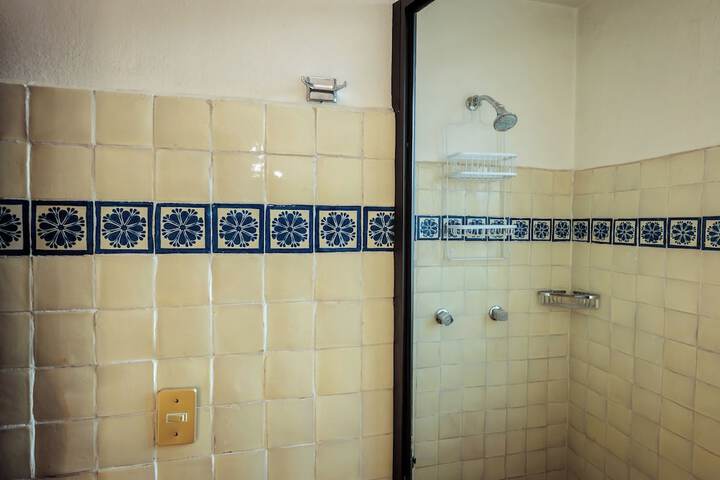 Room 68 of 102
