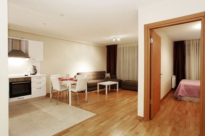 Room 26 of 74