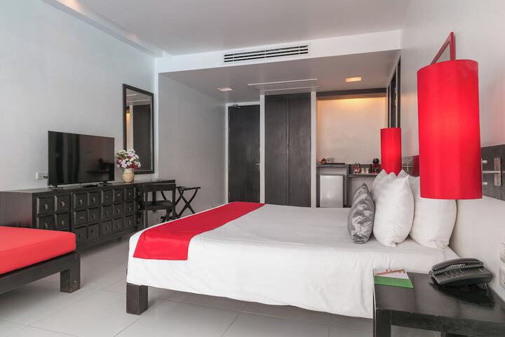 Room 16 of 86
