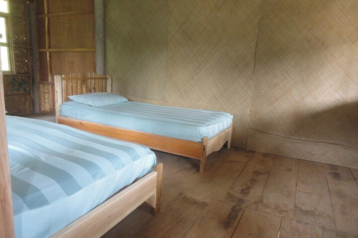 Room 26 of 146