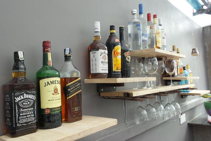 Lounge 10 of 11