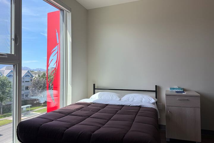 Room 2 of 25
