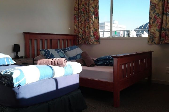 Room 7 of 38