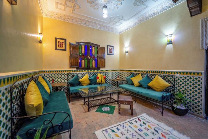 Guest Lobby