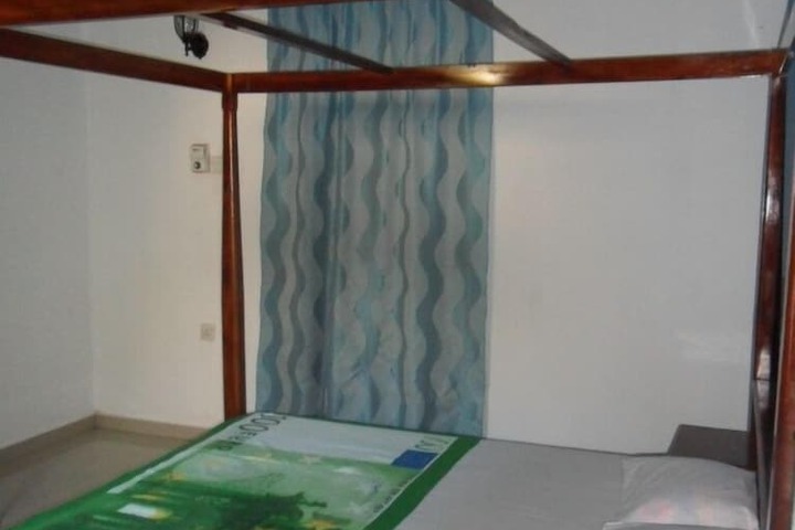 Room 7 of 22