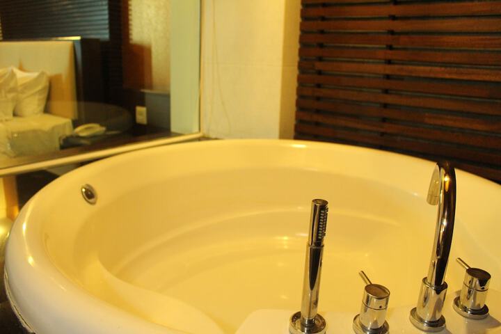 Room 21 of 51